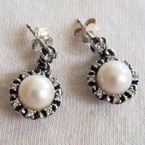 Pandora Everlasting Grace Earrings 290562P